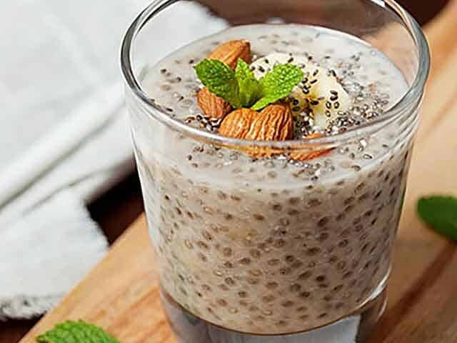 EGGNOG CHIA PUDDING