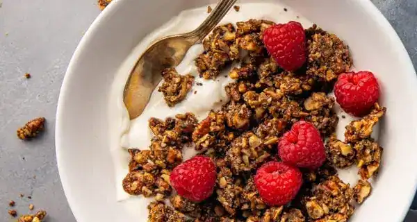 Keto-Friendly Granola With a Collagen Boost