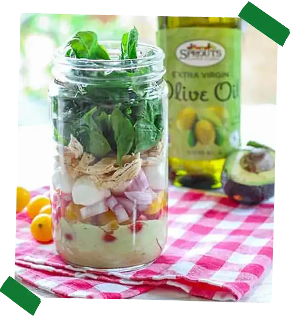 Chicken Caprese Salad in a Mason Jar