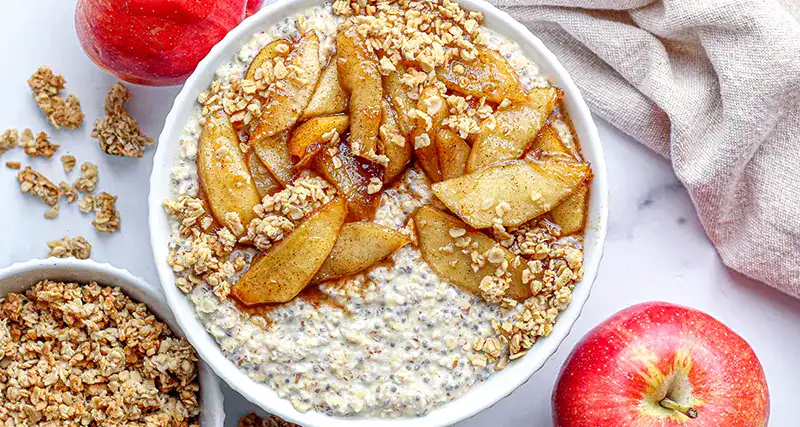 Caramel Apple Pie Overnight Oats